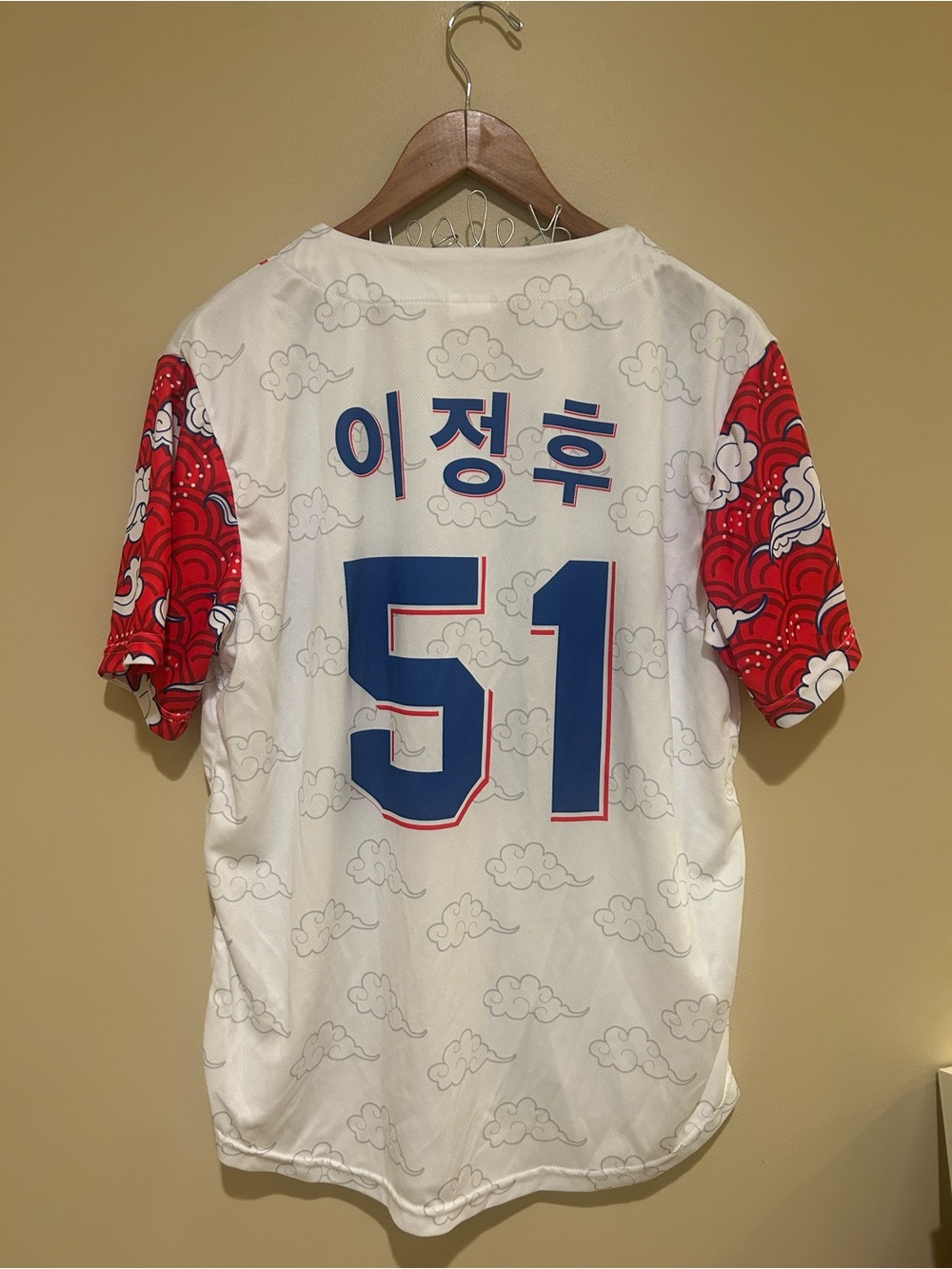 Giants Korean Heritage Night Jung Hoo Lee White & Red Baseball Jersey Size Small - Picture 2 of 6